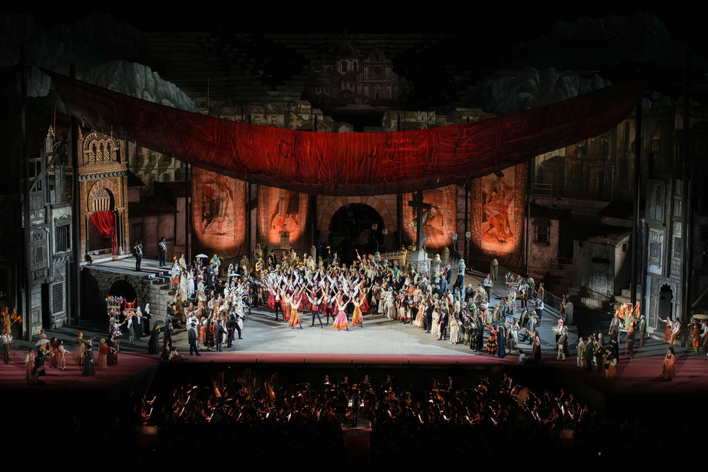Opera i Verona � opplev Carmen og Nabucco